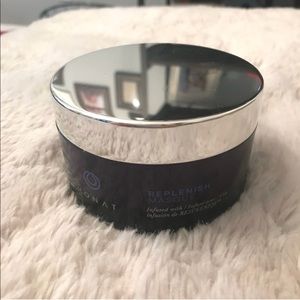 Monat replenish masque
